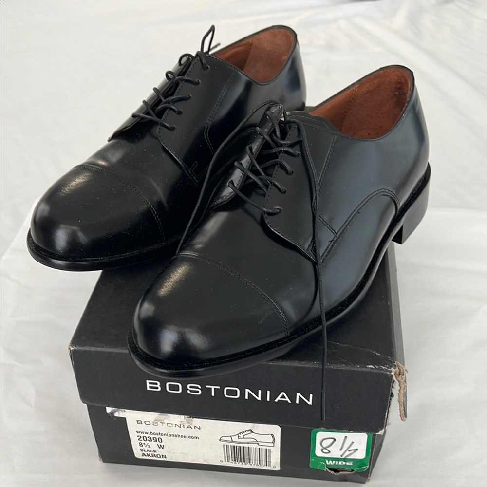 Bostonian Black Leather Oxford Shoes Sleek Design New w Box SZ 8.5 W
